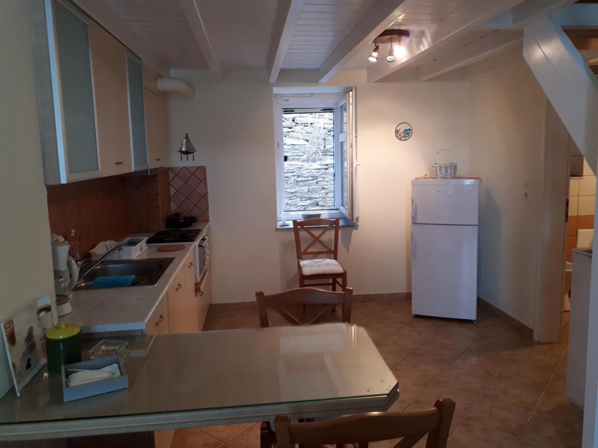Roula'S Suites Андрос Екстер'єр фото